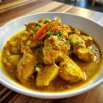 Kurczak w sosie curry z mlekiem kokosowym
